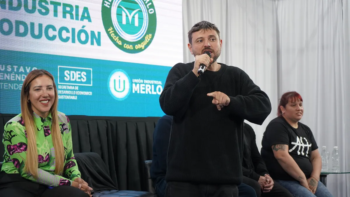 Juan-Grabois-en-la-Expo-Hecho-en-Merlo-4