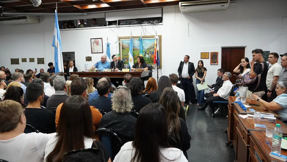 jura de concejales electos en Merlo 2025 (6)