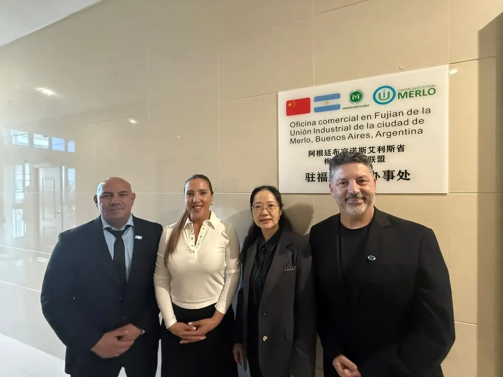 Foto HECHO HISTÓRICO_ MERLO INAUGURA OFICINAS COMERCIALES EN FUZHOU, CHINA